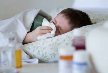 افزایش عفونت‌های تنفسی کودکان در فصل سرما / ضرورت تزریق واکسن آنفلوآنزا برای کودکان